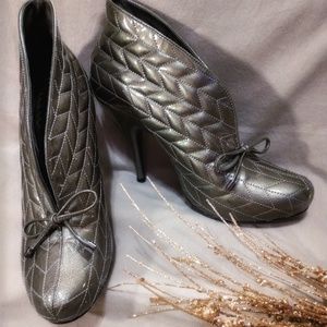 NWOT - BCBGirls stiletto booties